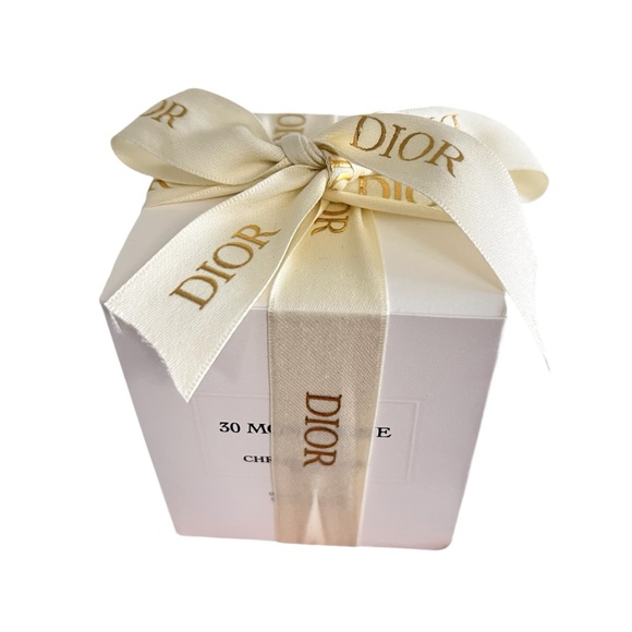 DIOR 30 Montaigne Scented Candle Amber And Spicy Notes - Picture 4 of 10